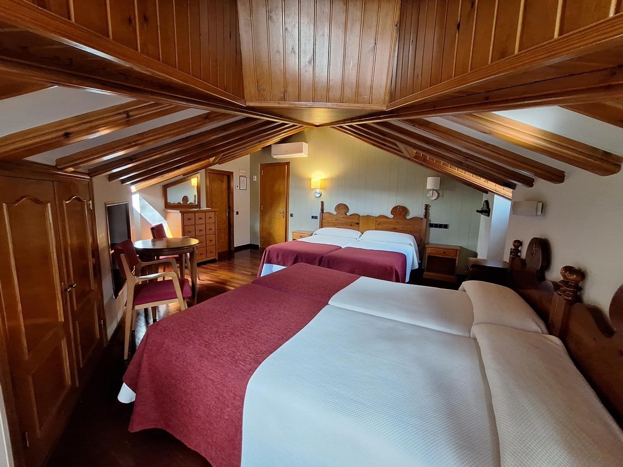 Hotel Aragueells Benasque Exterior photo