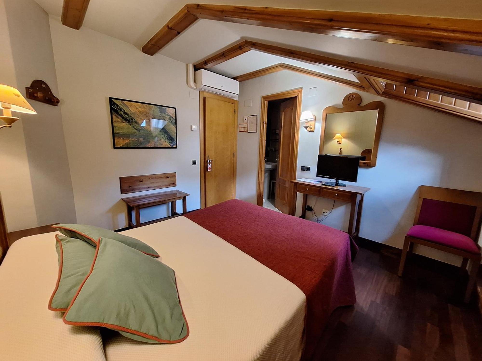 Hotel Aragueells Benasque Exterior photo